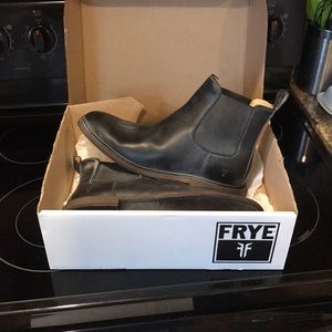 FRYE James Chelsea Boots Size 11